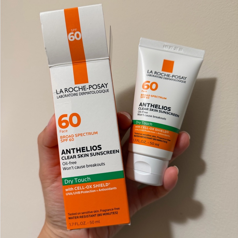 La Roche-Posay Anthelios Clear Skin Face Sunscreen SPF 60